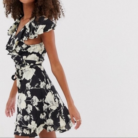 Free People Dresses & Skirts - Free People French Quarter Floral Wrap Dress M